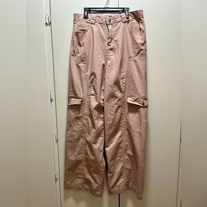 Fashion Nova womens Light pink Cargo Pants. Medium